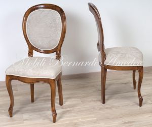 Sedia classica artigianale in legno massello di noce con seduta e schienale tappezzati